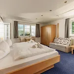 Cafe Kitzer Guest house Haus im Ennstal