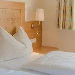 Cafe Kitzer Guest house 3*