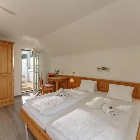 Cafe Kitzer Gæstehus 3*