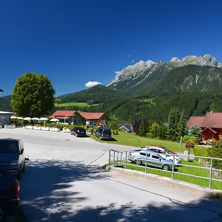 Cafe Kitzer Gæstehus 3*