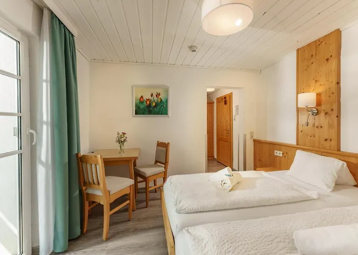 Cafe Kitzer 3* 恩斯塔尔豪斯