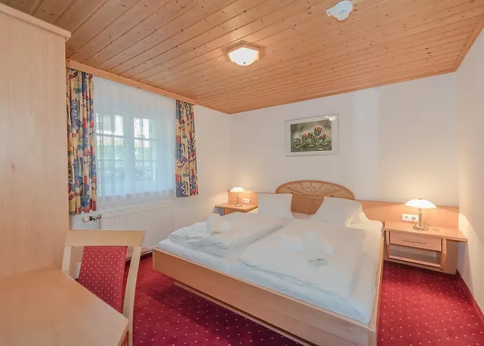 Cafe Kitzer 恩斯塔尔豪斯