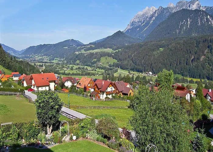 招待所 Cafe Kitzer 恩斯塔尔豪斯