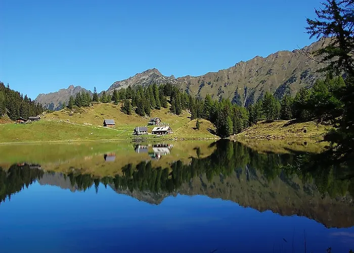 Cafe Kitzer بيت ضيافة هاوس إم إنيستال