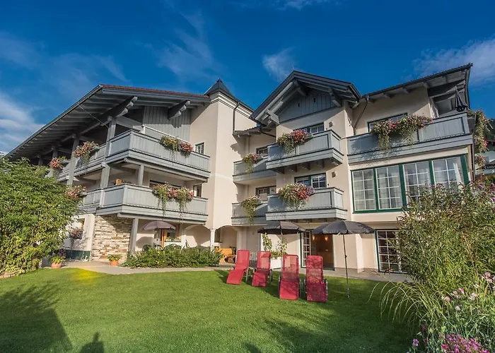 Cafe Kitzer Guest house 3*