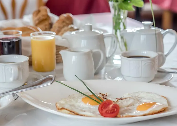 Cafe Kitzer 3* هاوس إم إنيستال