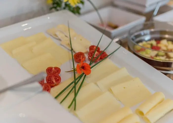 招待所 Cafe Kitzer